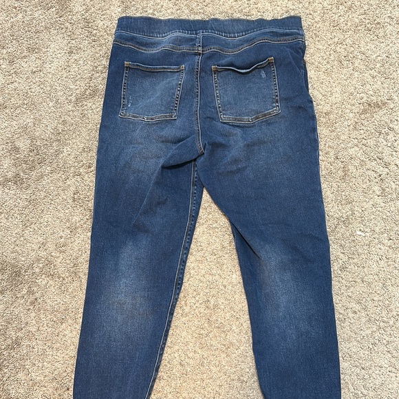 Spanx Skinny Jeans - Picture 3 of 5